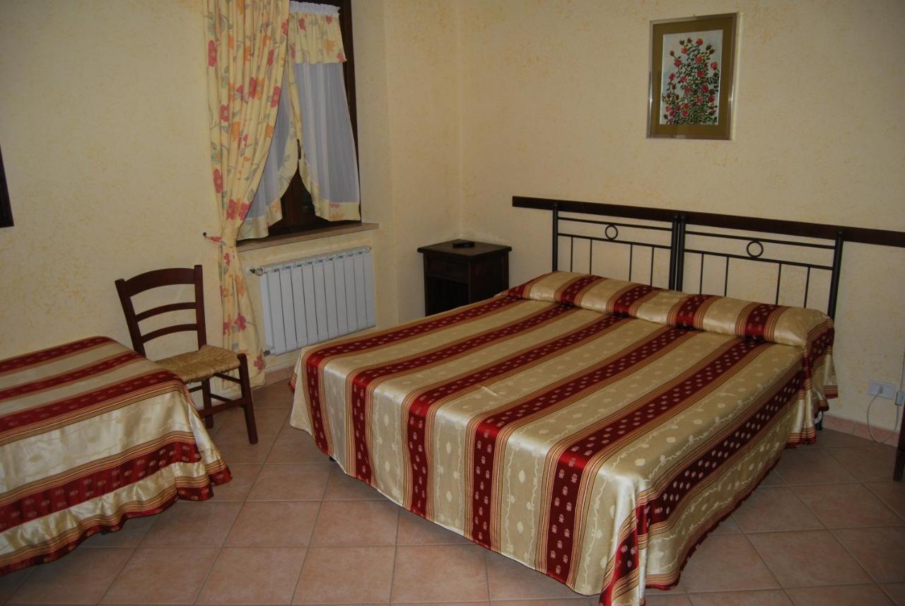 Agriturismo Torre Cristina Aprilia Ruang foto